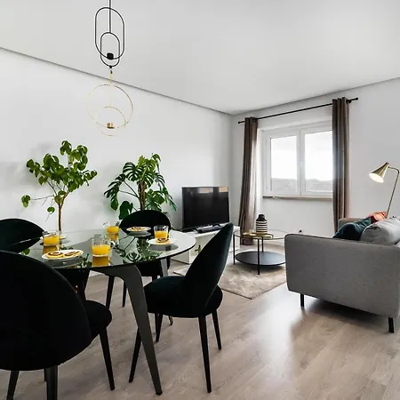 Luminous Flat With View On Rio Tejo Lägenhet Lisboa