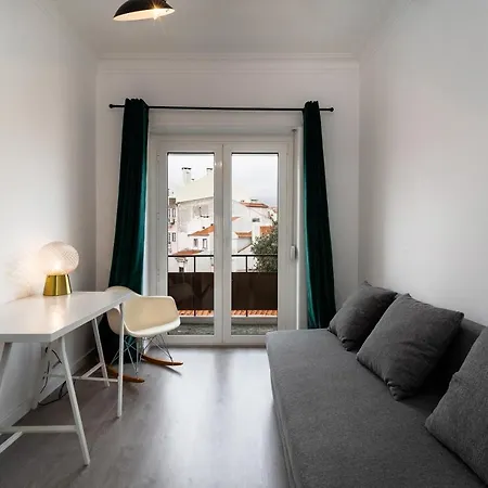 Апартаменты Luminous Flat With View On Rio Tejo *