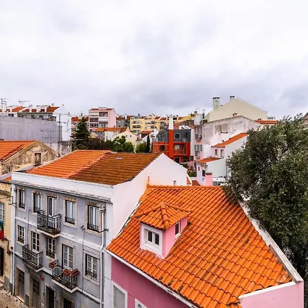Luminous Flat With View On Rio Tejo Лиссабон